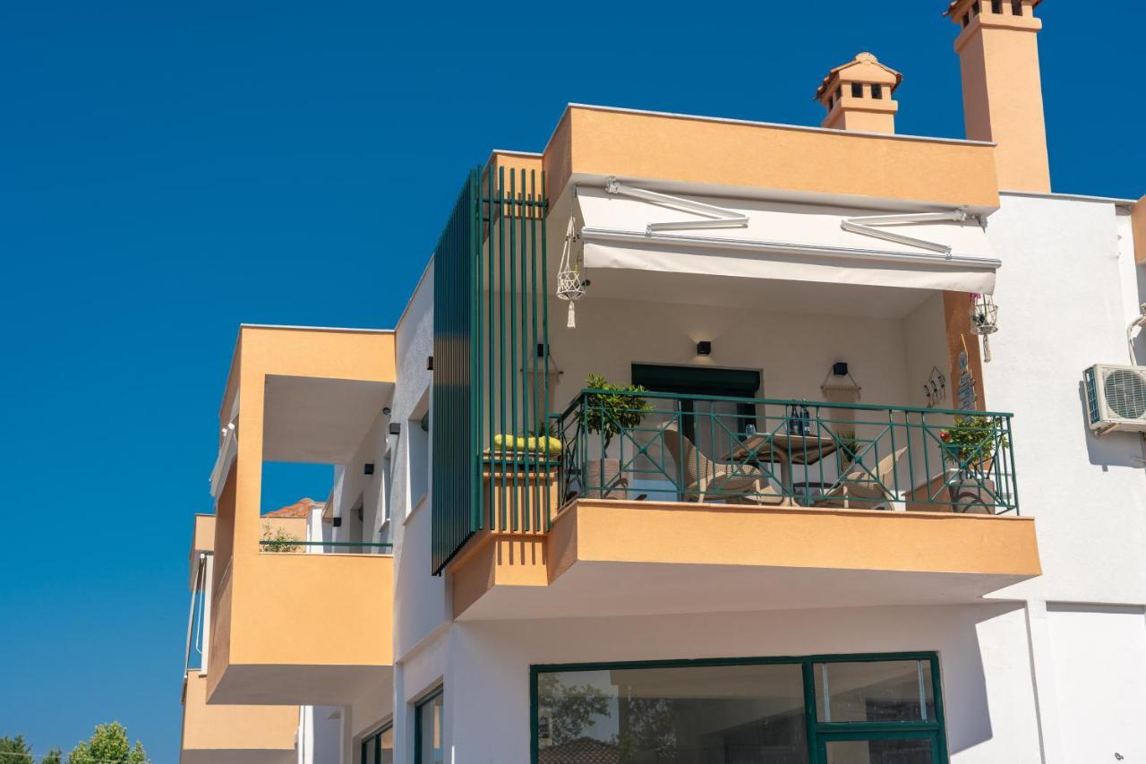 Appartement Aphrodite Ideal For Holidays In *