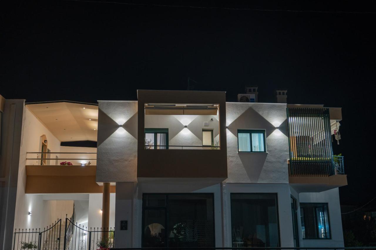Appartement Aphrodite Ideal For Holidays In *